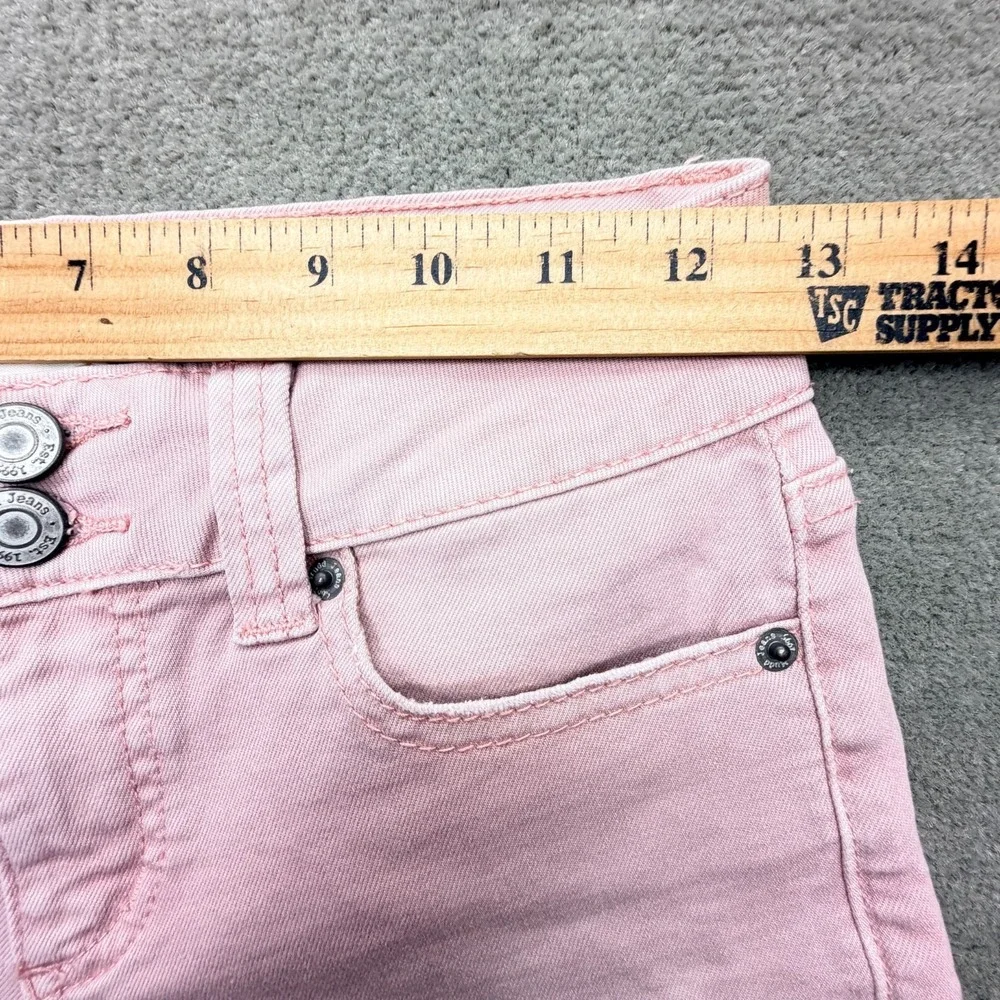 Mudd FLX Stretch Denim Womens Size 1 Jean Shorts Faded Pink Embellished Pockets